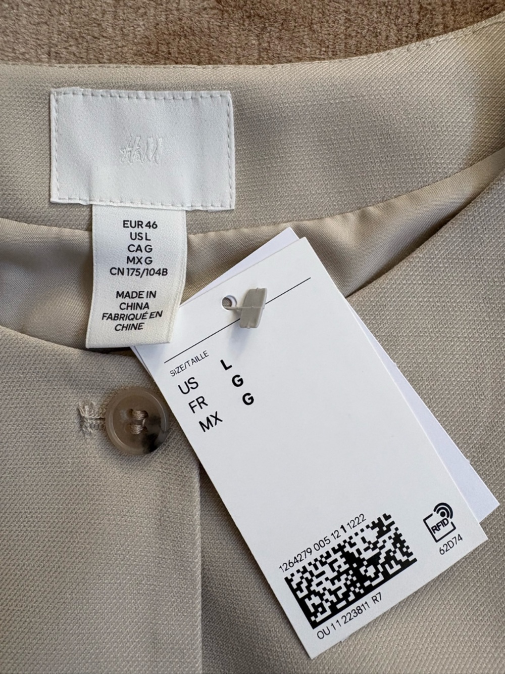 NWT, H&M Fully Lined Long Fitted Suit Vest in Woven Fabric, Light Beige, Size L - Picture 7 of 12